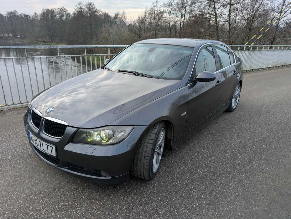 Sprzedam BMW E90 325xi, 2005.