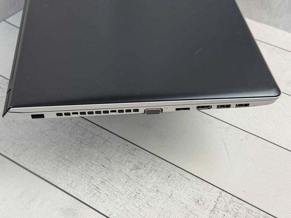 Lenovo 500-15ISK intel i5-6200 8ram ssd 256 R7 M360 4gb  Гарантія !