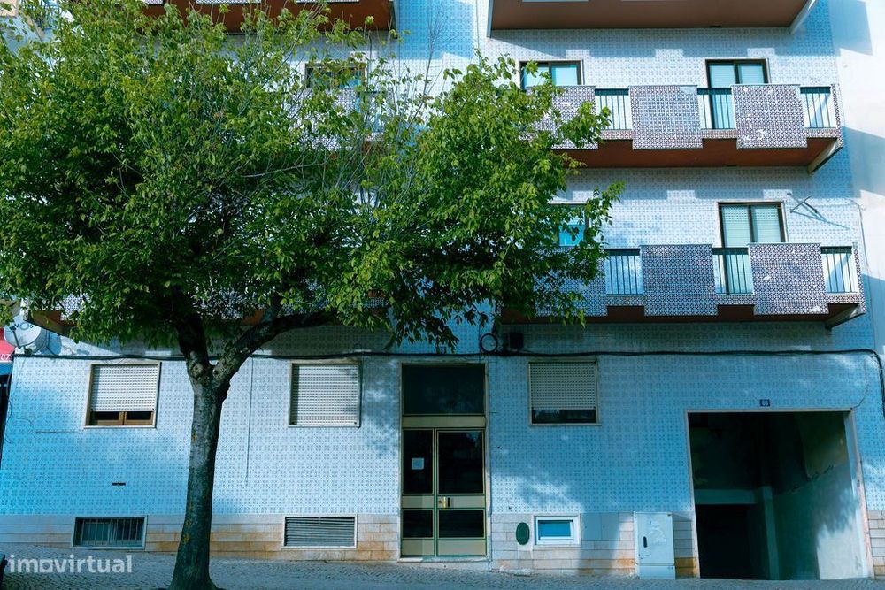 Apartamento T3 no centro de Sobral de Monte Agraço