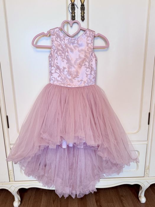 Розкішна сукня 128 розміру