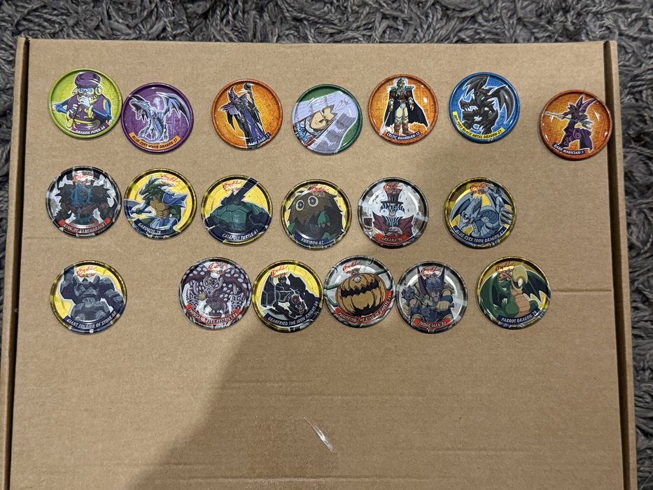 Lote de Tazos Colecionáveis Yu-Gi-OH!