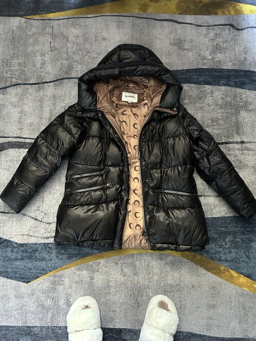 Жіночий пуховик чоний