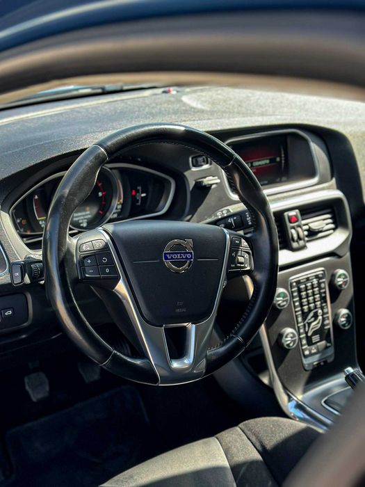 Volvo V40 — fotografia 5