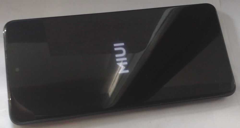POCO X3 PRO, ( 6+2 GB ) / 128 GB Phantom Black + Чехол