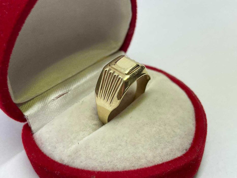 Złoty Sygnet pr.585 1,3g r.11,5