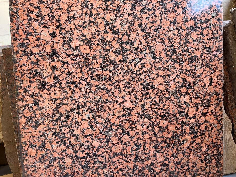 Продам б/в гранітні плити для будинку, дачі