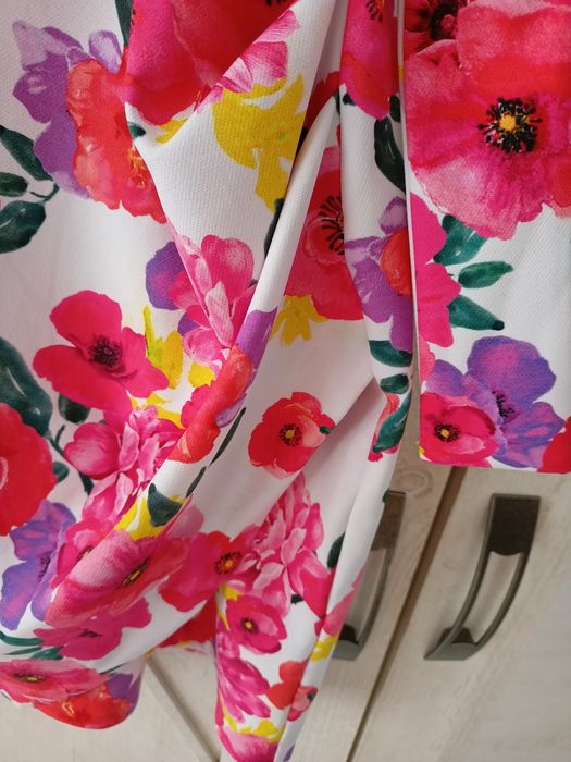 Sukienka Mohito kwiatowa