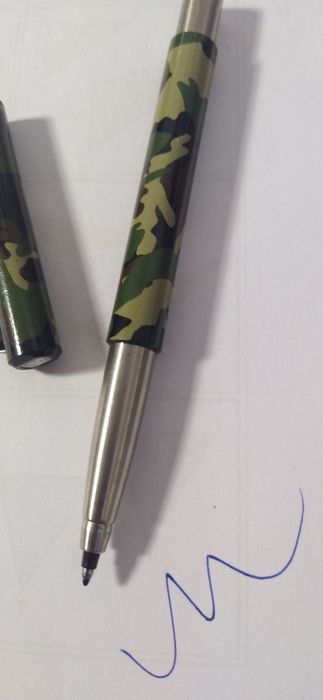 Caneta Parker vector