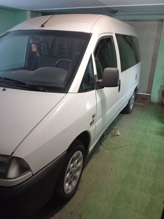 Автобобіль Citroen Jumpy 9- ти містний (включно з сидінням водія)