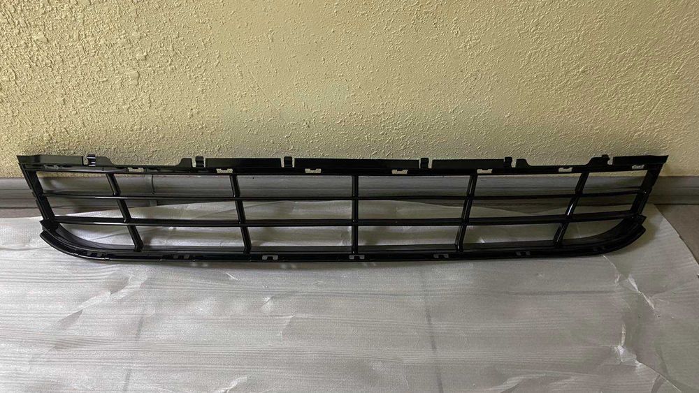 Решітка бампера BMW 5 Series G30