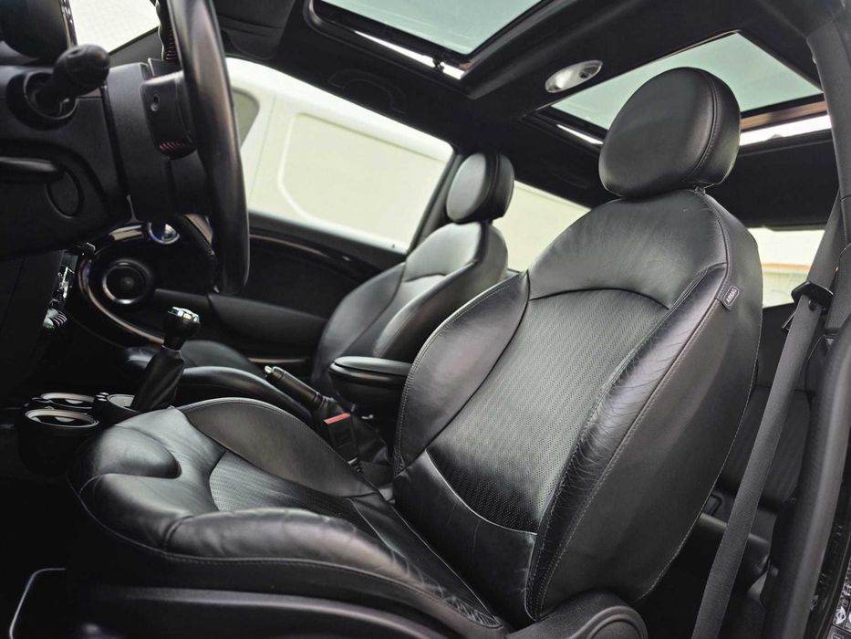 MINI COOPER R56 JCW 1.6 211CV "FULL EXTAS"