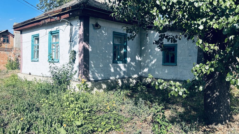 Продам будинок з  ділянкою