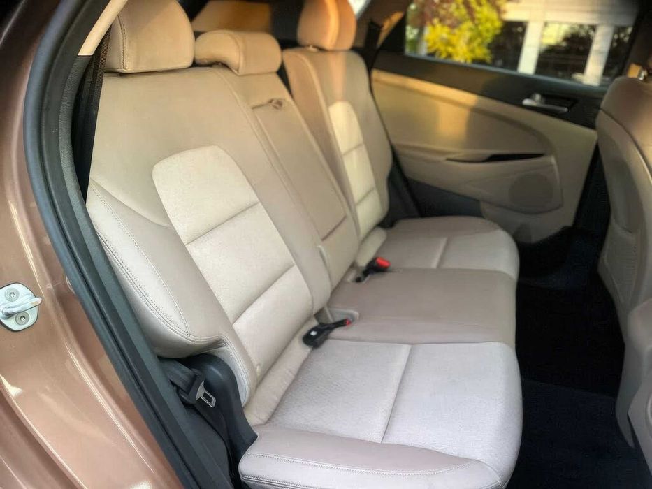 Hyundai Tucson      2015