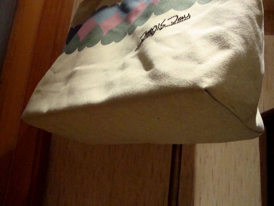 Saco mala NOVO, ainda c etiqueta de preço