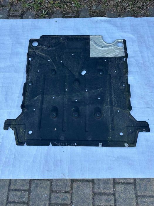 Alfa Romeo Giulia 2.2 Osłona Silnika Dolna