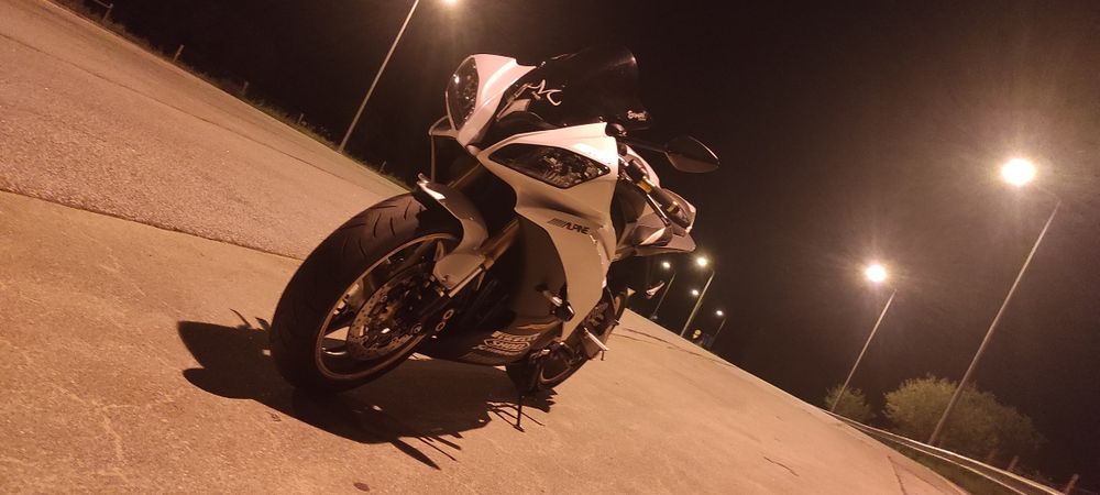 Yamaha R6 2007  com poucos kms
