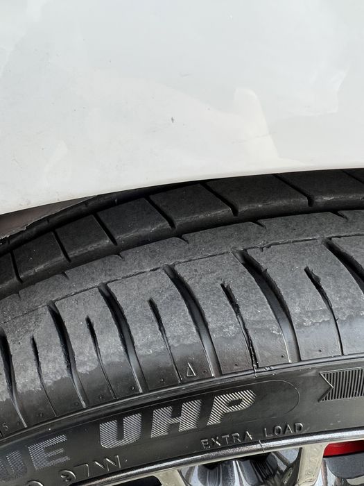 Pneus com apenas 5000km