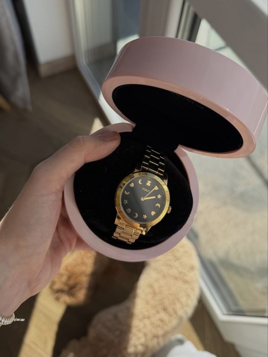 Годинник часы  Tous