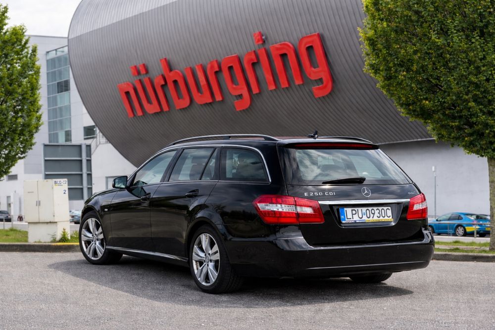 Mercedes E250cdi 4matic niski przebieg super stan