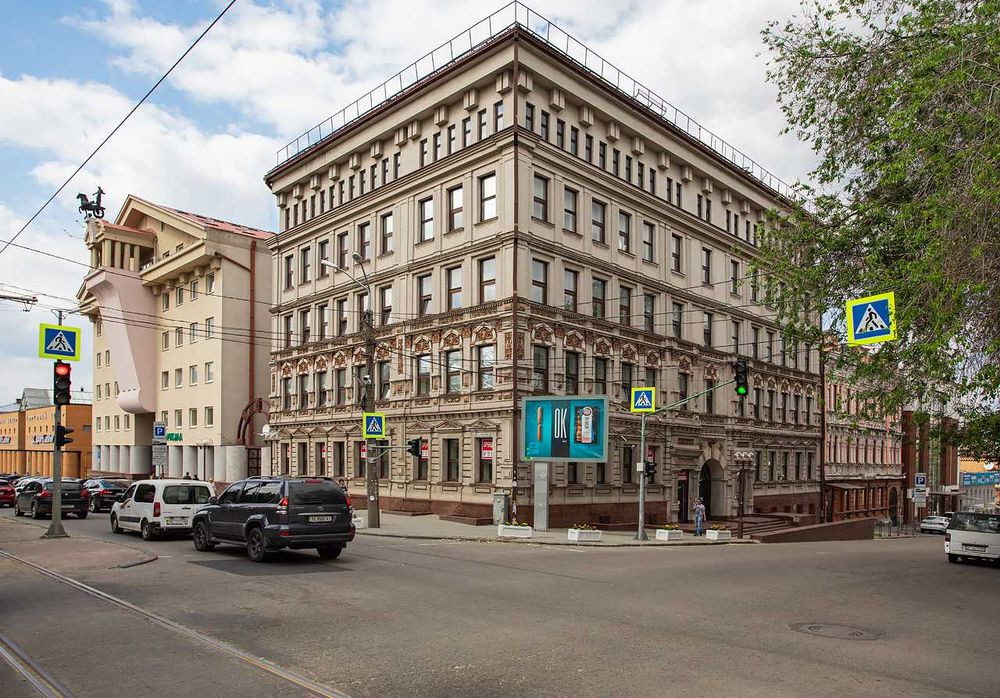 Продаж бізнес-центру 2735 кв.м, вул. Січових Стрільців, 20 (Центр)