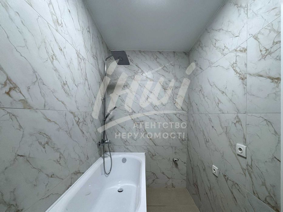 Центр міста | 2-х кімнатна квартира з ремонтом. Постанова\євідновлення