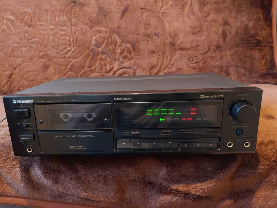 Magnetofon kasetowy Pioneer CT337