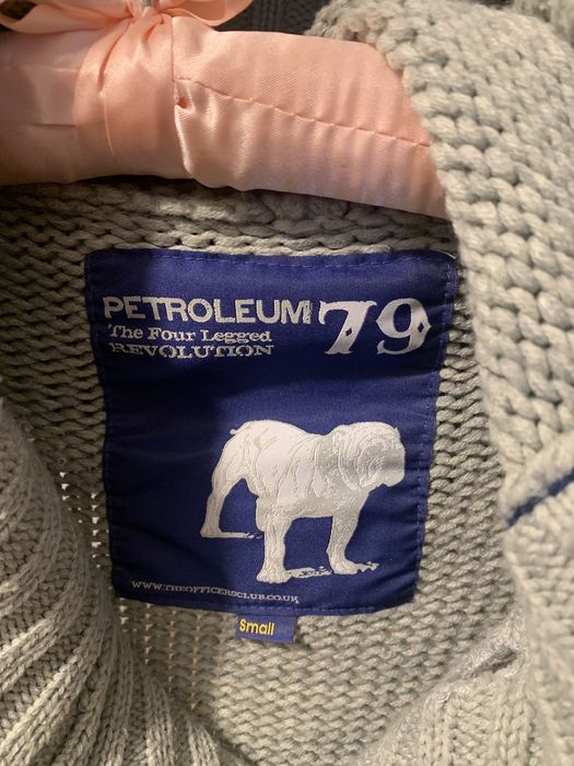 Ciepły sweter na drewniane guziki S/M szary