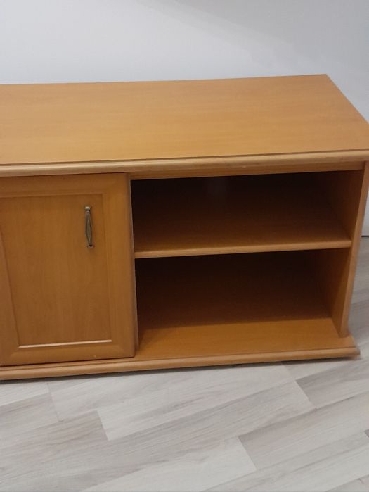Sprzedam szafkę pod telewizor
