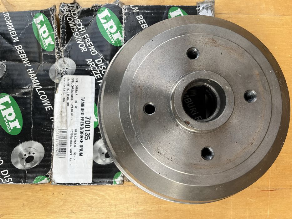 Тормозний барабан.