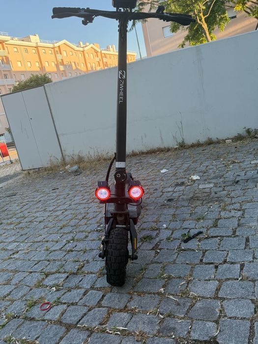 Trotinete elétrica Zwheel AR5