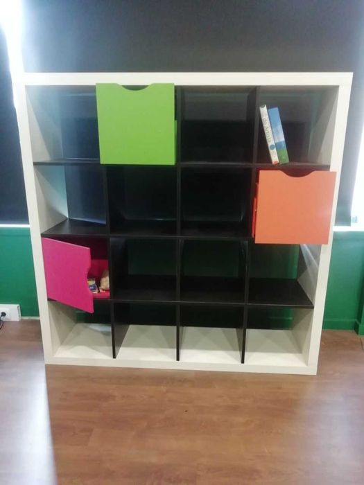 Estante em cubos