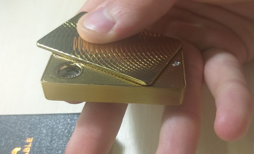 Зажигалка подарочная Sharing