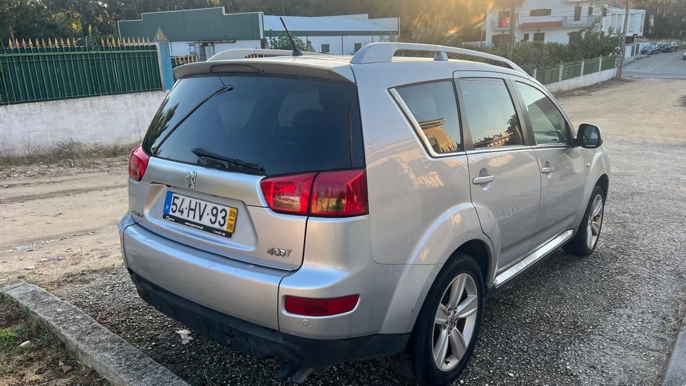 Peugeot 4007 2,2 HDI 4x4 7 lugares ( avariado )