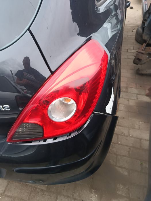 Lampy tylne opel corsa d