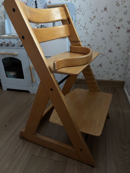 Drewniane krzesło do biurka