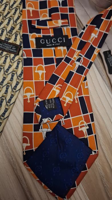 Галстуки Gucci Prada