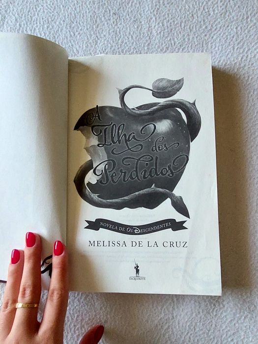 Livro "A Ilha dos Perdidos" (novela de "Os Descendentes" )