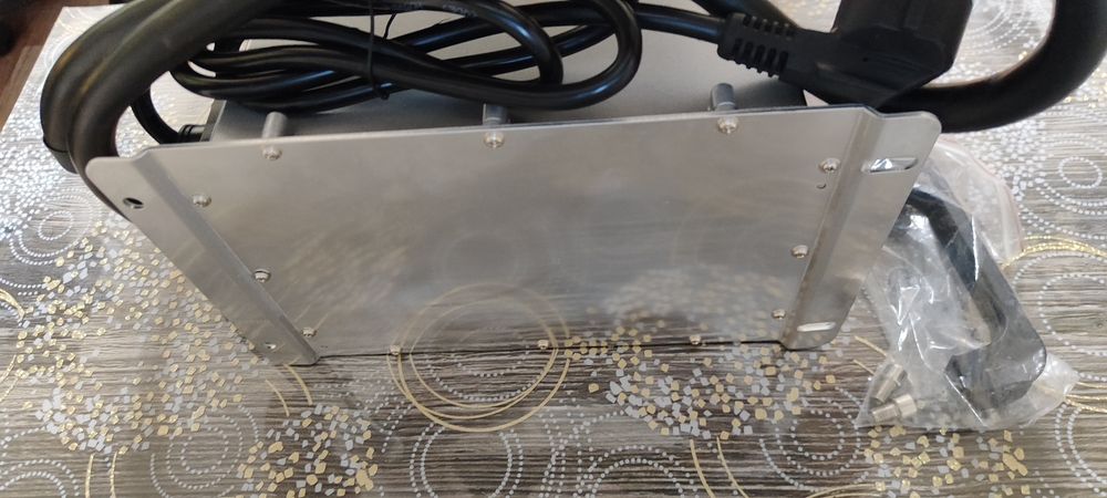 Зарядний пристрійдля LiFePO4, Li-ion  29,4 v 50 A