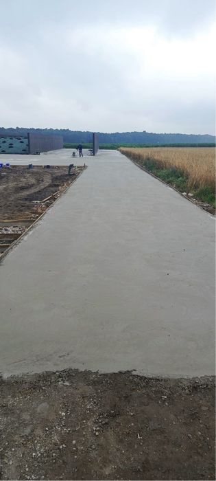 Silos na kiszonke, obory, chlewnie, hale