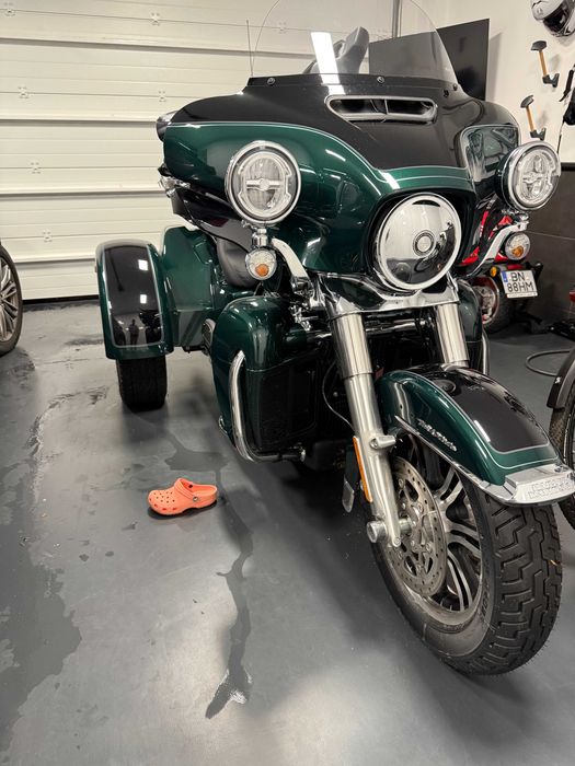 Harley Davidson Tri Glide Ultra 2024 verde