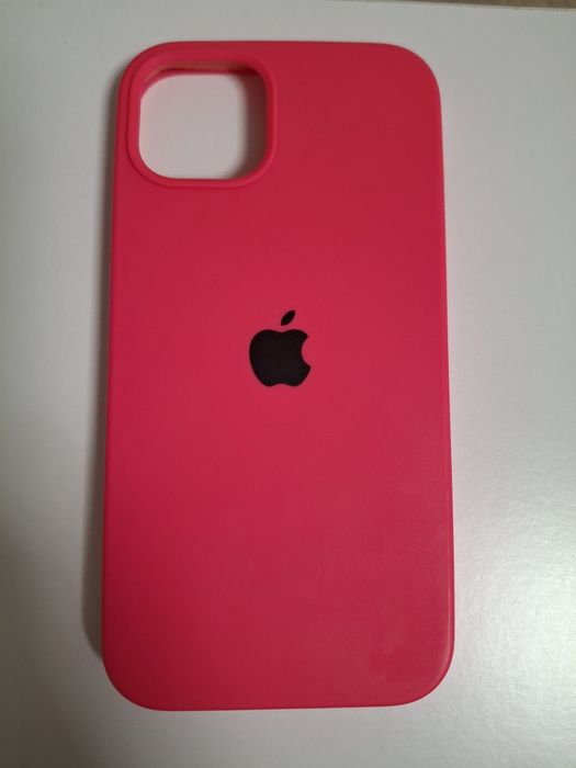 Чехлы на айфон 13