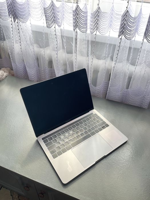 MacBook Pro 2016/512/8гб