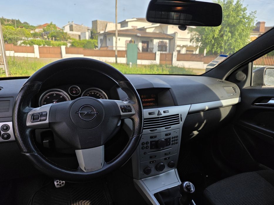 Opel Astra H GTC 1.9Cdti 150CV