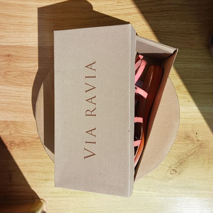 Sandały różowe rozm. 37