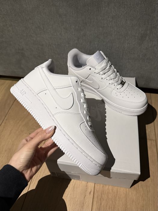 Białe Buty Air Force 1 Nike