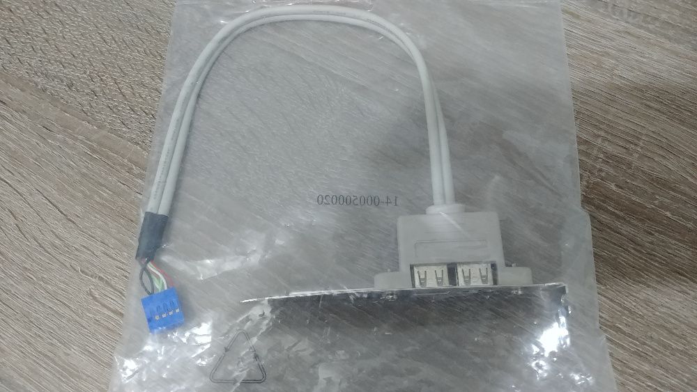 Adaptador 9-pin 2x USB 2.0