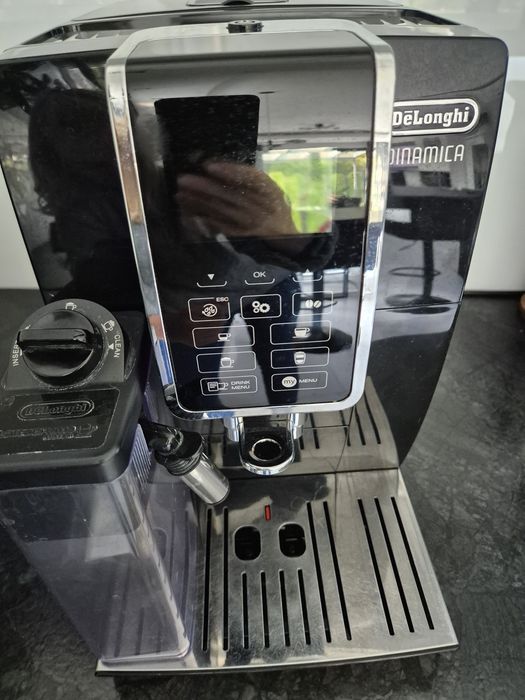 Ekspres do kawy Delonghi Dinamica