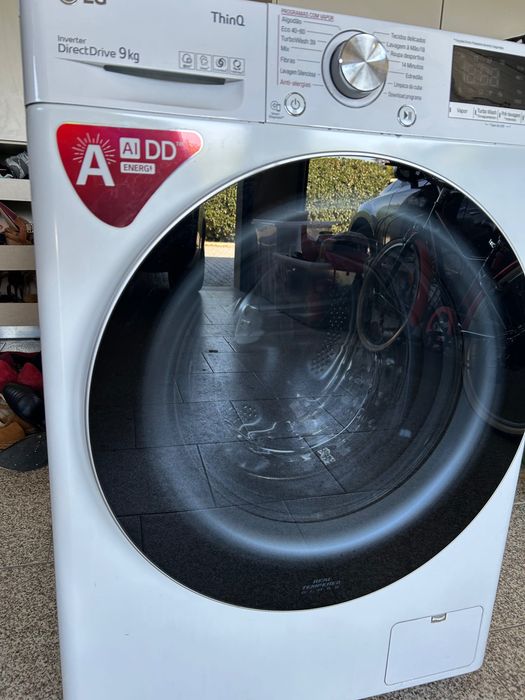 Máquina de lavar roupa LG 9Kg