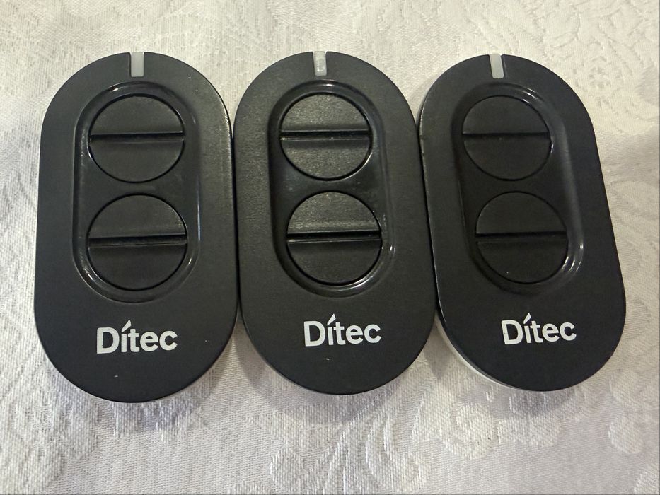 Comandos de garagem Ditec