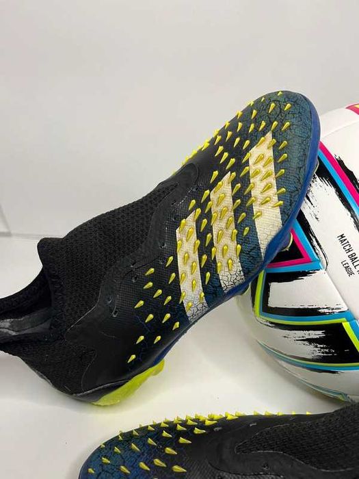 Buty korki adidas Predator rozmiar 36